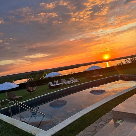 Casa Miralago Boutique Adults Only Tulcea Exterior photo