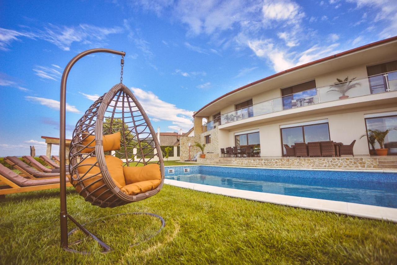 Casa Miralago Boutique Adults Only Tulcea Exterior photo