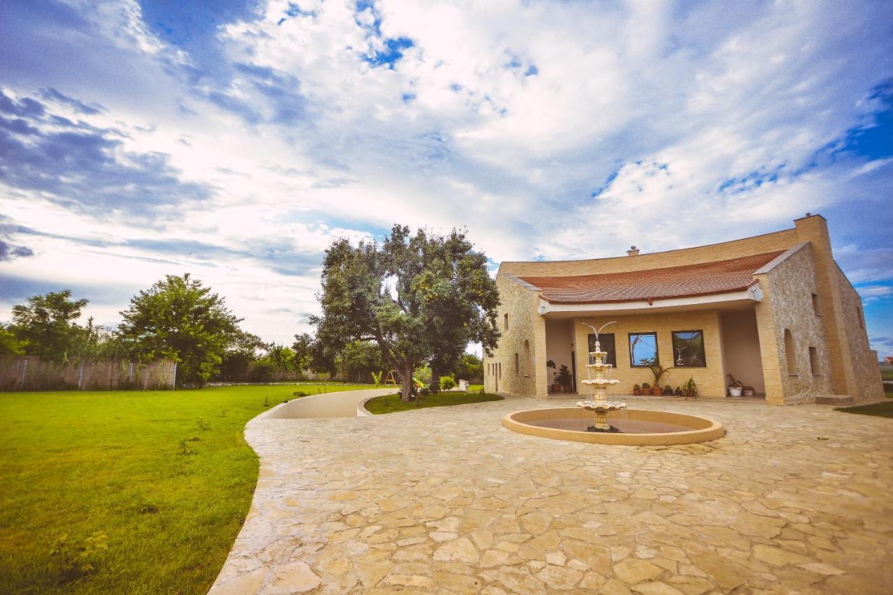Casa Miralago Boutique Adults Only Tulcea Exterior photo