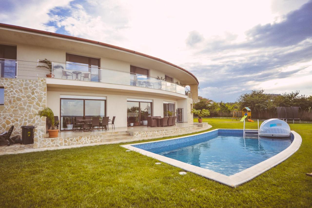 Casa Miralago Boutique Adults Only Tulcea Exterior photo