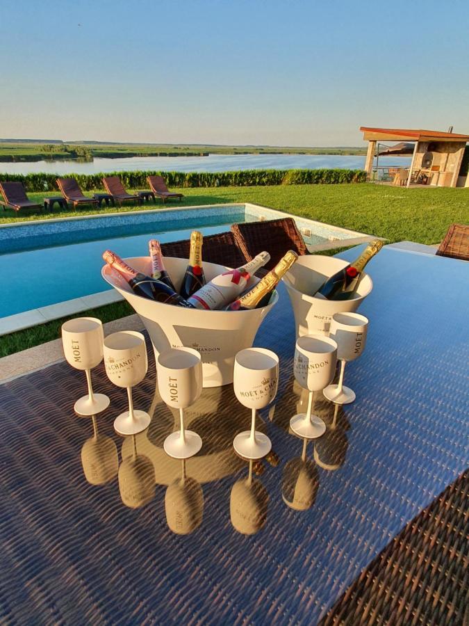 Casa Miralago Boutique Adults Only Tulcea Exterior photo